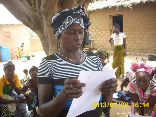 Femme lisant 600x450.jpg